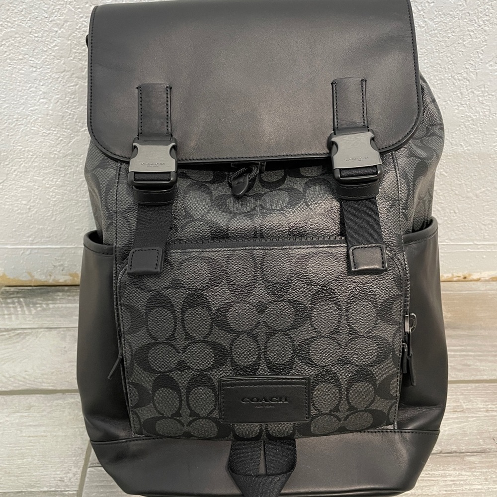 Coach Track Backpack In Signature Canvas